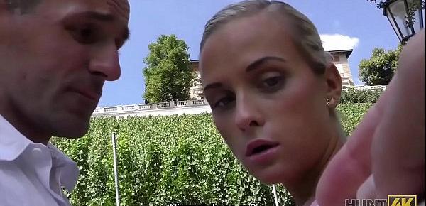 HUNT4K. Mann ladt Paar zu seinem Platz ein und fickt jugendlich Shanie Ryan für Bargeld